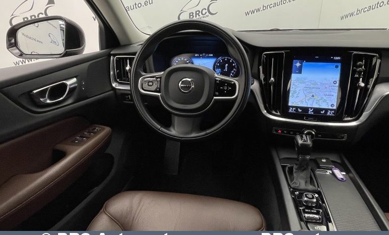 Volvo V60 T6 Momentum Pro AWD Automatas 2019 full