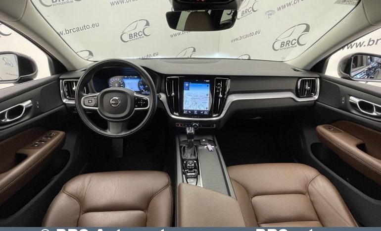 Volvo V60 T6 Momentum Pro AWD Automatas 2019 full