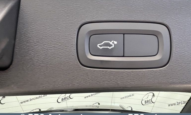 Volvo V60 T6 Momentum Pro AWD Automatas 2019 full