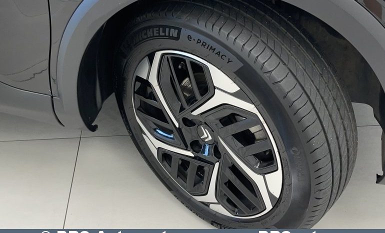 Citroen C4 1.2 Shine Automatas 2023 full