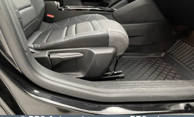 Citroen C4 1.2 Shine Automatas 2023 full