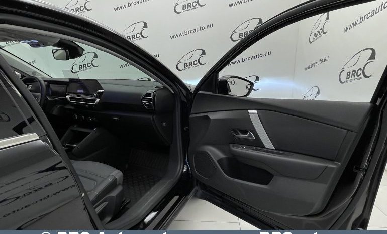 Citroen C4 1.2 Shine Automatas 2023 full