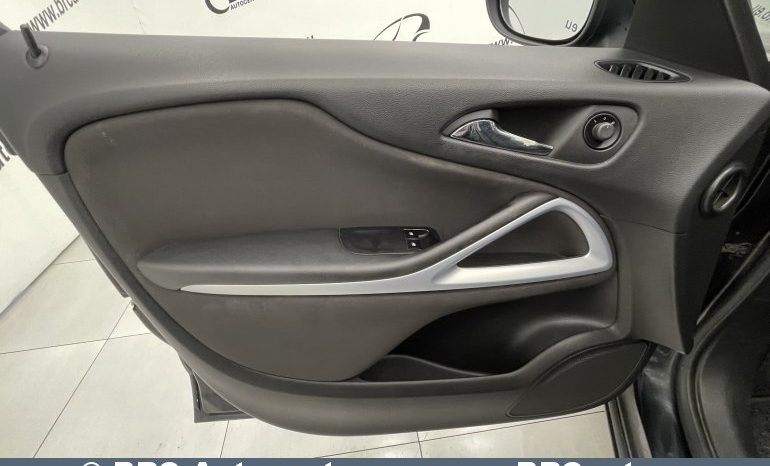 Opel Zafira Tourer 2.0 CDTI 2012 full