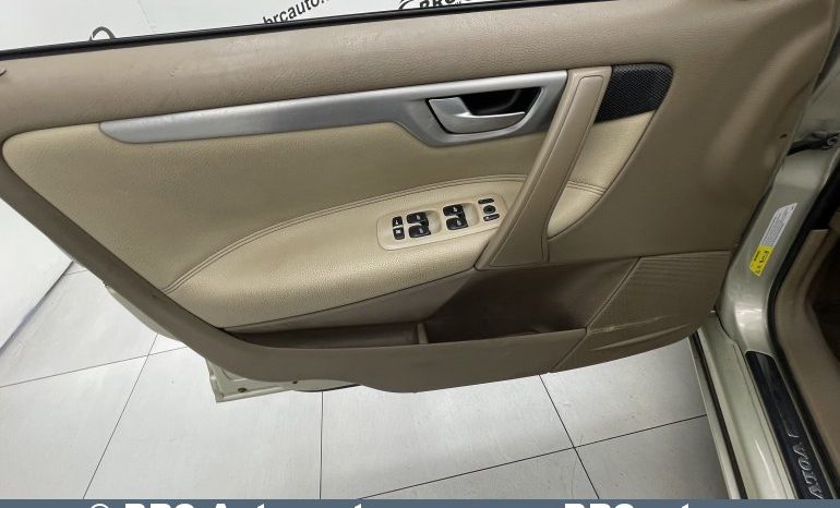 Volvo V70 2.4 D5 AWD Automatas 2005 full