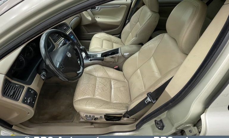 Volvo V70 2.4 D5 AWD Automatas 2005 full