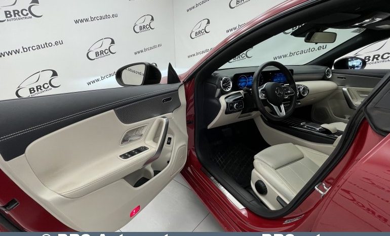 Mercedes-Benz CLA 180 Automatas 2021 full