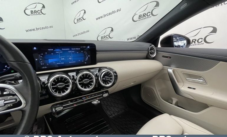 Mercedes-Benz CLA 180 Automatas 2021 full