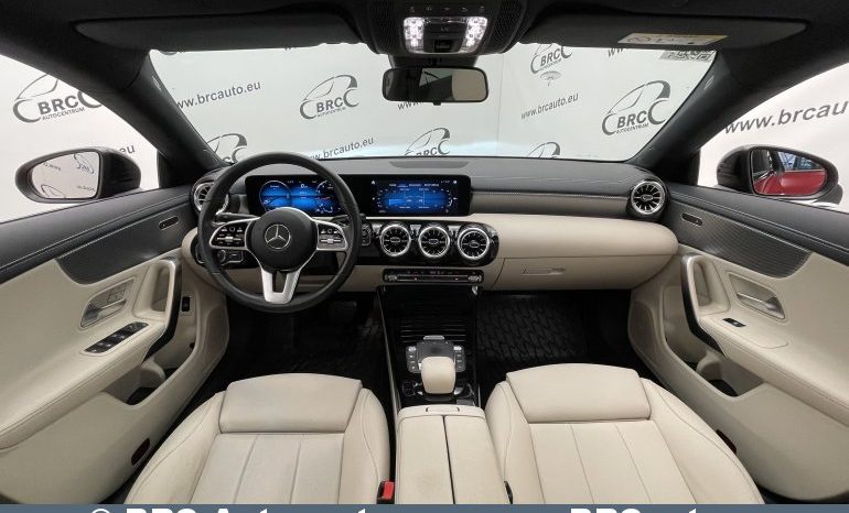 Mercedes-Benz CLA 180 Automatas 2021 full
