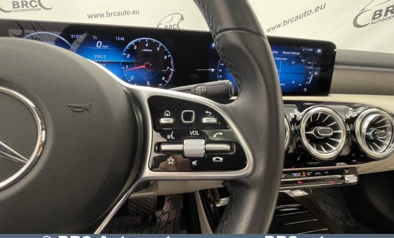 Mercedes-Benz CLA 180 Automatas 2021 full