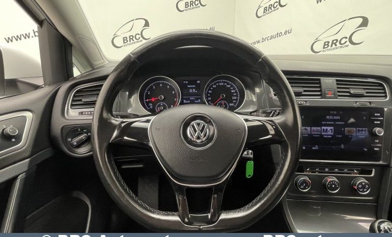 Volkswagen Golf 1.0 TSI 2018 full