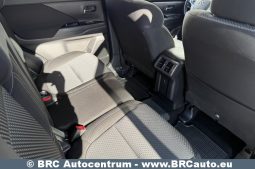 Mitsubishi Outlander 2.4 Plug-In 4WD Automatas 2020 full