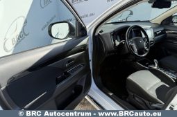 Mitsubishi Outlander 2.4 Plug-In 4WD Automatas 2020 full
