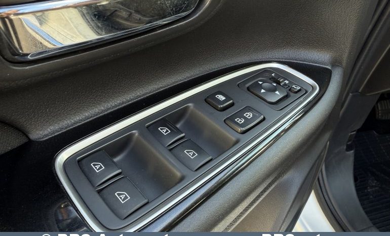 Mitsubishi Outlander 2.4 Plug-In 4WD Automatas 2020 full