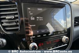 Mitsubishi Outlander 2.4 Plug-In 4WD Automatas 2020 full