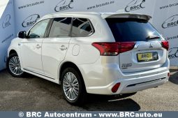 Mitsubishi Outlander 2.4 Plug-In 4WD Automatas 2020 full