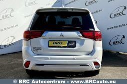 Mitsubishi Outlander 2.4 Plug-In 4WD Automatas 2020 full