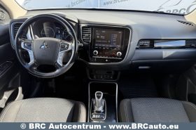 Mitsubishi Outlander 2.4 Plug-In 4WD Automatas 2020
