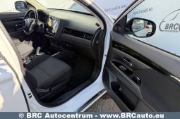 Mitsubishi Outlander 2.4 Plug-In 4WD Automatas 2020 full
