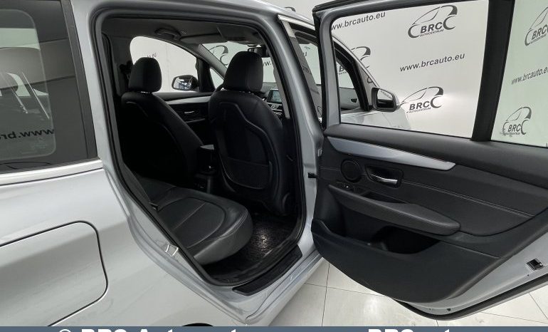 BMW 218 Gran Tourer d Automatas 2016 full