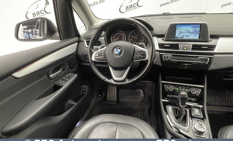 BMW 218 Gran Tourer d Automatas 2016 full