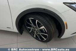 Toyota Prius 2.0 Hybrid 4×4 Automatas 2023 full