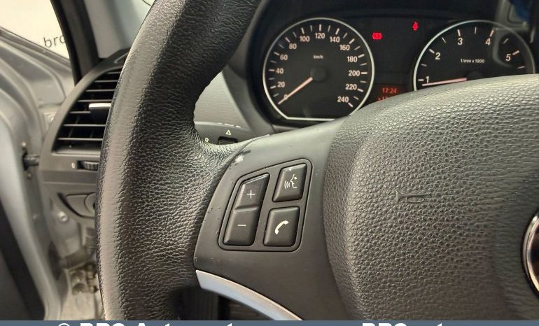 BMW 116 i 2010 full