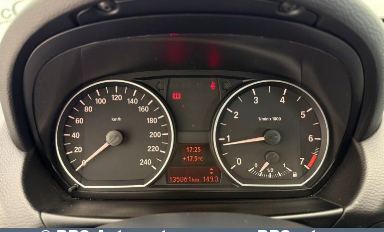 BMW 116 i 2010 full