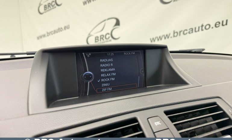 BMW 116 i 2010 full