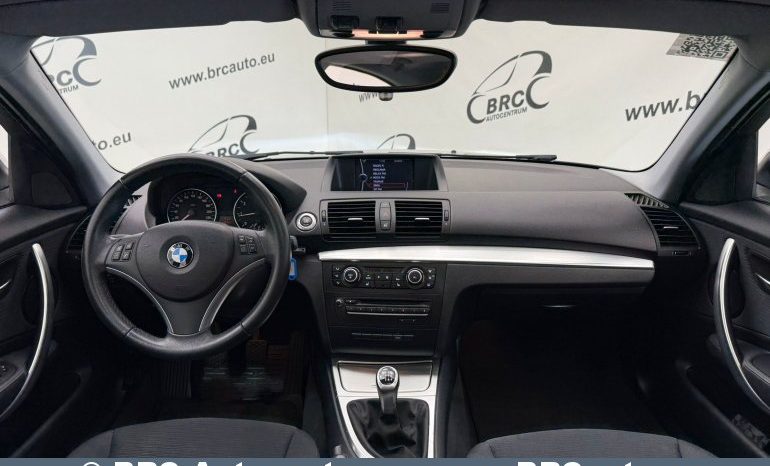 BMW 116 i 2010 full