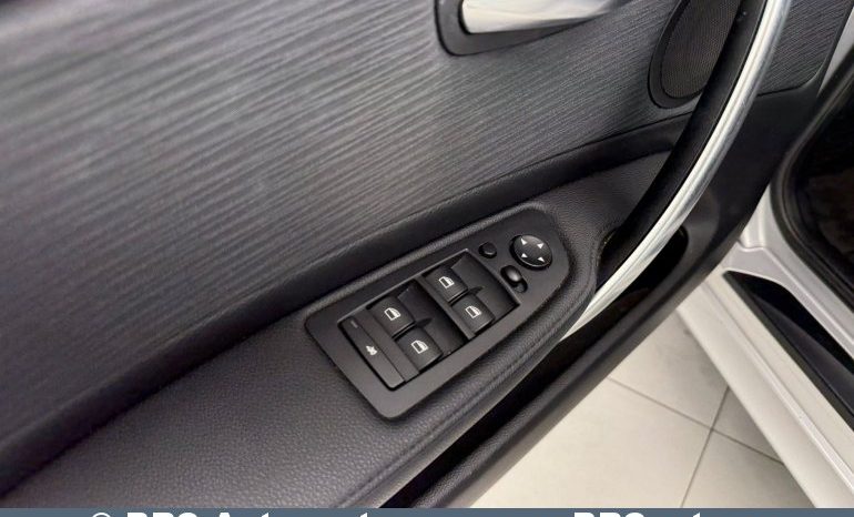 BMW 116 i 2010 full