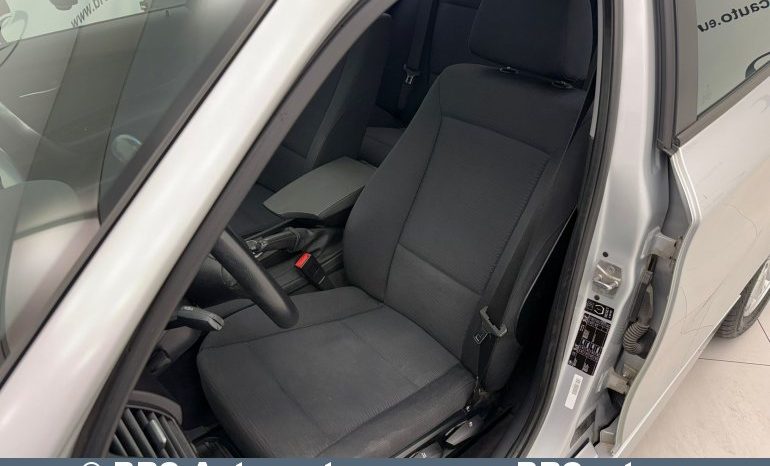 BMW 116 i 2010 full