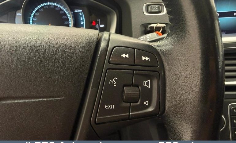 Volvo V60 Cross Country D3 2018 full