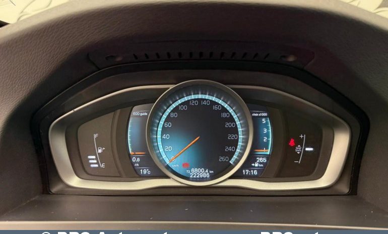 Volvo V60 Cross Country D3 2018 full