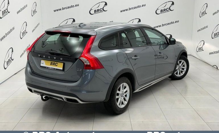 Volvo V60 Cross Country D3 2018 full