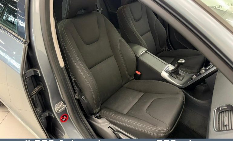 Volvo V60 Cross Country D3 2018 full
