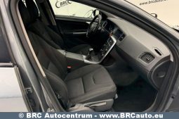 Volvo V60 Cross Country D3 2018 full
