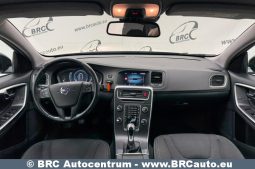 Volvo V60 Cross Country D3 2018 full