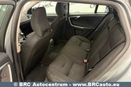 Volvo V60 Cross Country D3 2018 full