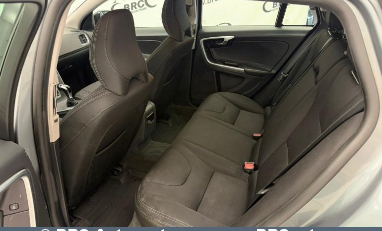 Volvo V60 Cross Country D3 2018 full