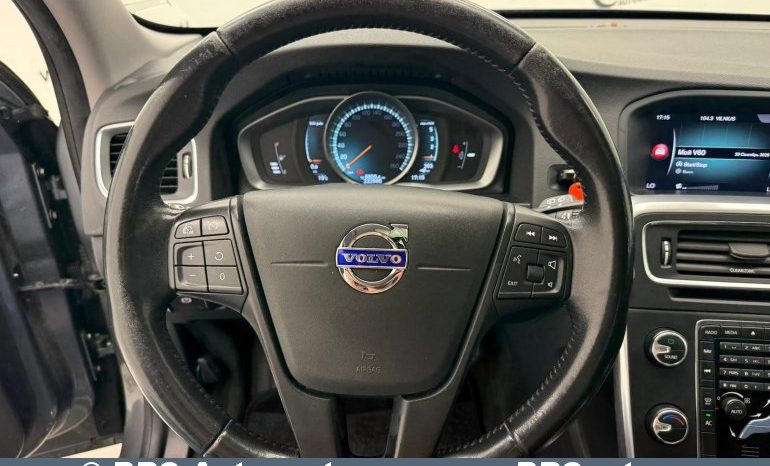 Volvo V60 Cross Country D3 2018 full