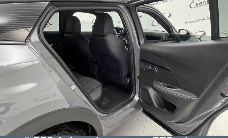Peugeot 2008 GT-Line 1.2 PureTech Automatas 2024 full