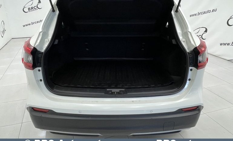 Nissan Qashqai 1.3 DIG-T Tekna+ Automatas 2019 full