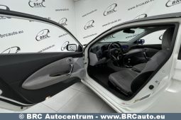 Honda CR-Z 1.5 Hybrid 2010 full