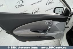 Honda CR-Z 1.5 Hybrid 2010 full
