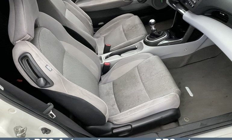 Honda CR-Z 1.5 Hybrid 2010 full