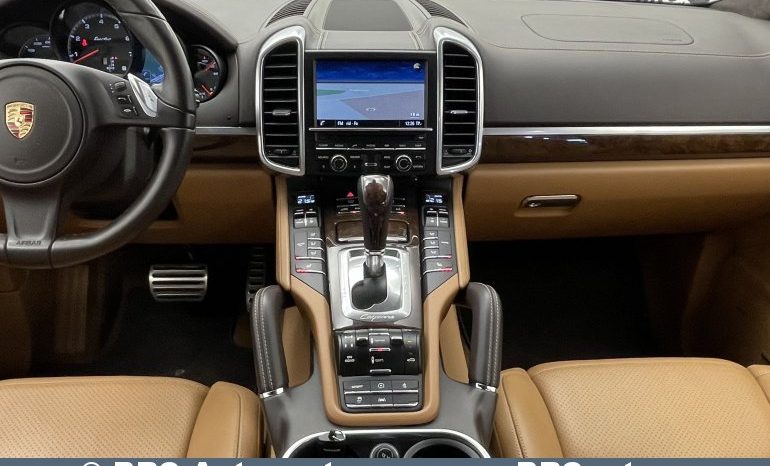 Porsche Cayenne 4.8 Turbo V8 Automatas 2014 full