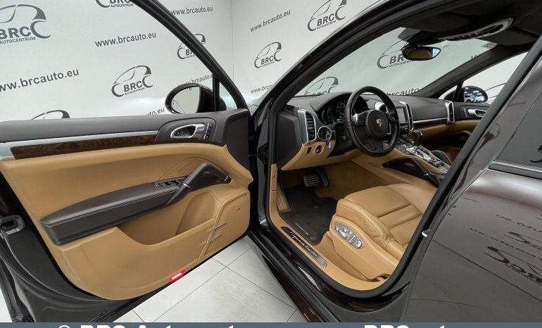 Porsche Cayenne 4.8 Turbo V8 Automatas 2014 full