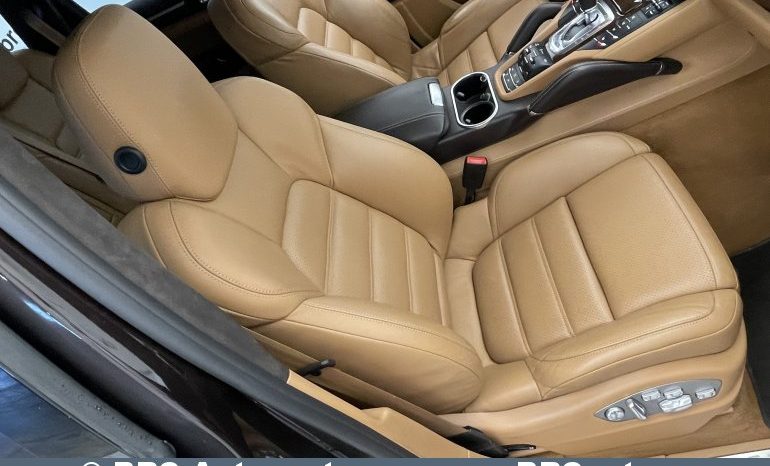 Porsche Cayenne 4.8 Turbo V8 Automatas 2014 full