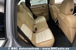 Porsche Cayenne  2015 full