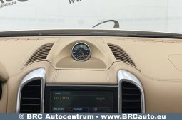 Porsche Cayenne  2015 full